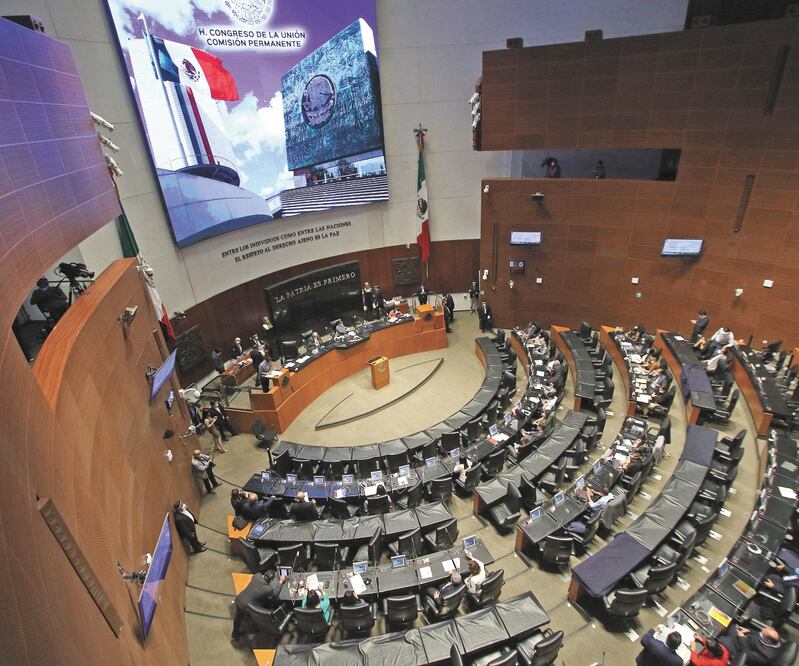 En el Senado buscan reforzar medidas y reducir contagios. Foto: ARCHIVO EL UNIVERSAL