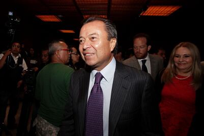 Diputados del PRI renuncian a celular y automóvil