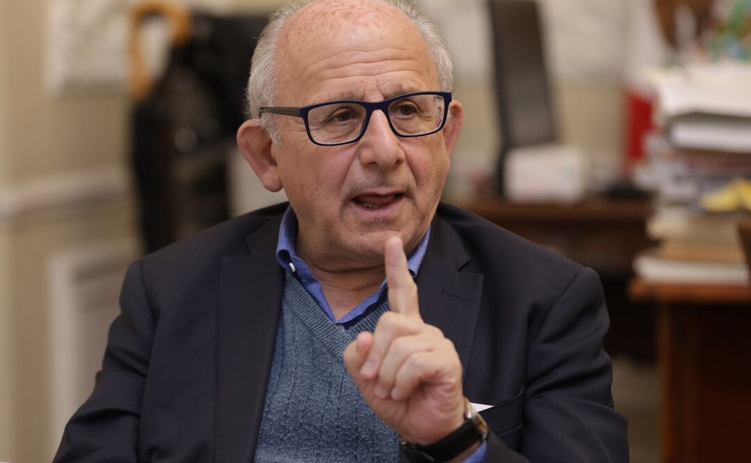 Entrevista con Diego Prieto , director del INAH en las oficinas de el instituto ubicadas en la calle de Córdoba número 45. FOTO: FERNANDA ROJAS/ EL UNIVERSAL