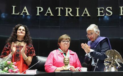 "El arte no es elitista, ni privilegio de ninguna clase social": dijo Elsa Cross al recibir el Premio al Mérito Literario Rosario Castellanos
