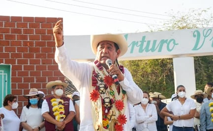 Por no reportar gastos, el INE quita candidatura a Félix Salgado Macedonio