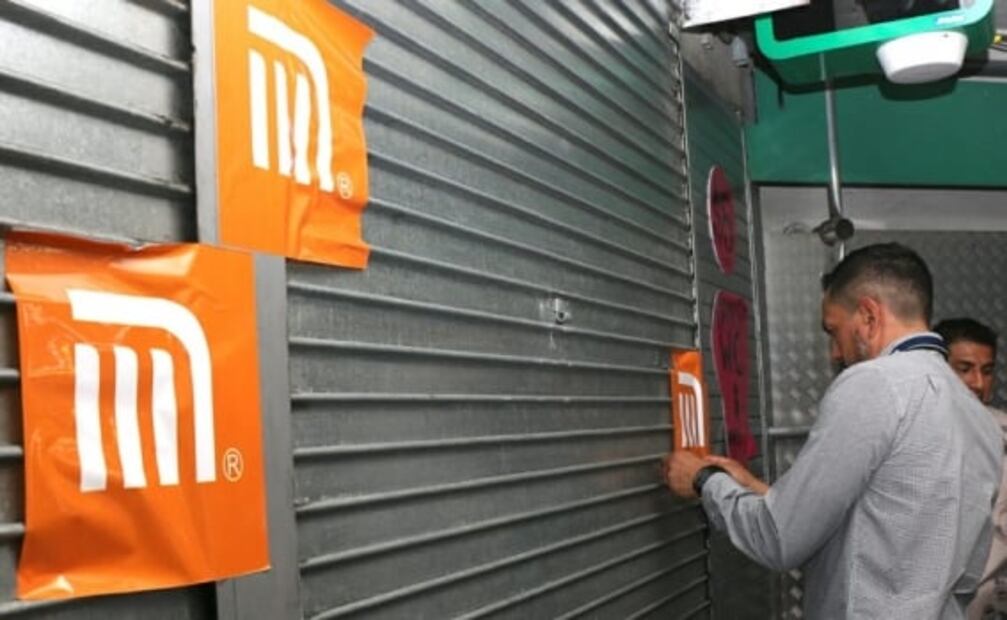 Por varias irregularidades clausuran baños públicos en Metro Garibaldi y Pantitlán