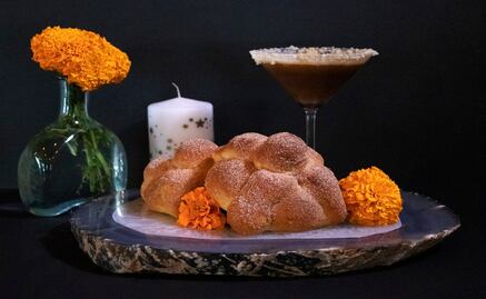 Conoce este postre y cocktail hecho con pan de muerto
