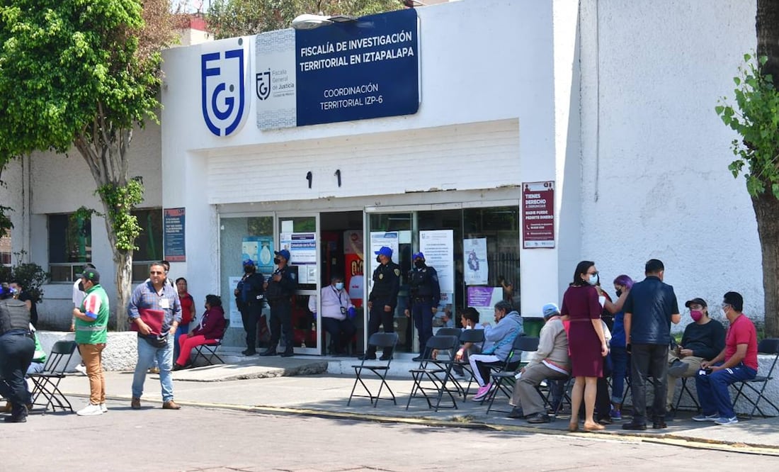 Familiares se encuentran afuera de la Coordinación Territorial 6 en Iztapalapa