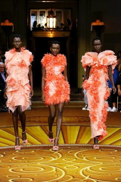 Guía para combinar el Living Coral, color de este año