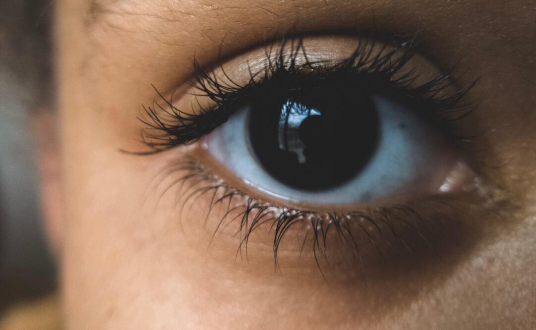 Consigue unas pestañas perfectas sin necesidad de usar rímel. Imagen: Pexels