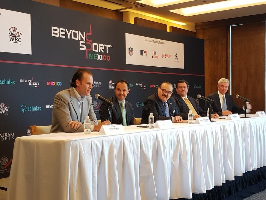 Twitter/ Alazraki Sports