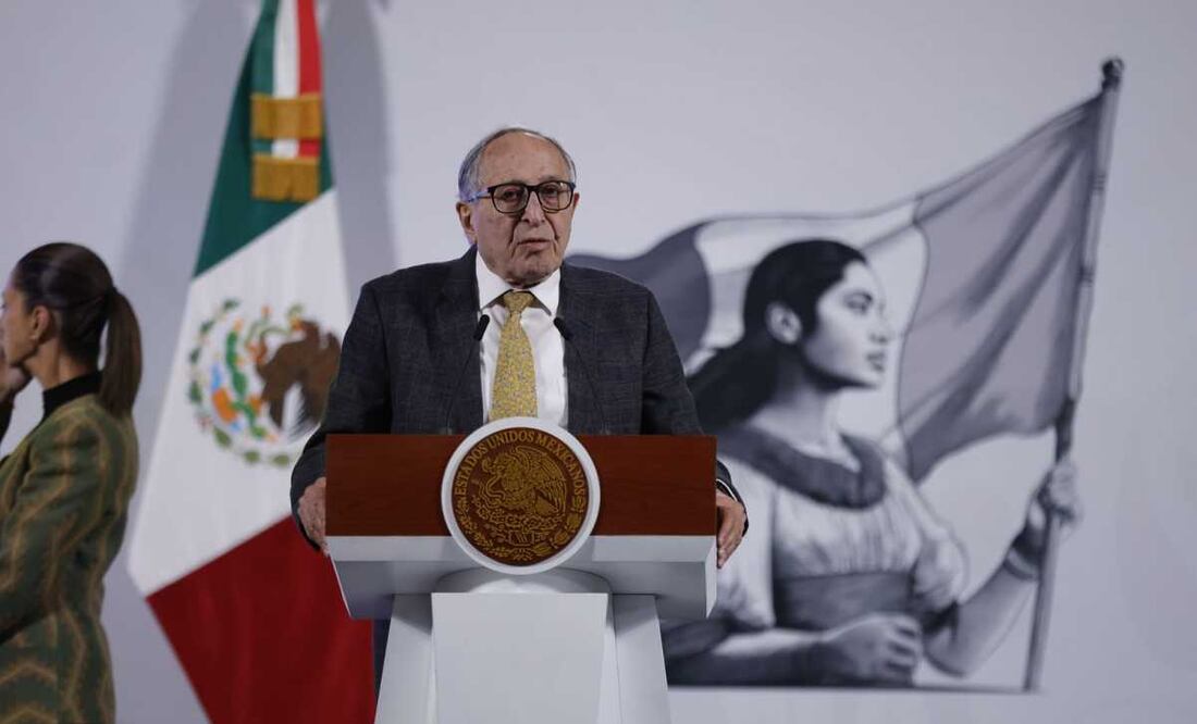David Kershenobich Stalnikowitz, secretario de Salud (Ssa), durante la mañanera del 15 de abril del 2025. Foto: Diego SImón / EL UNIVERSAL