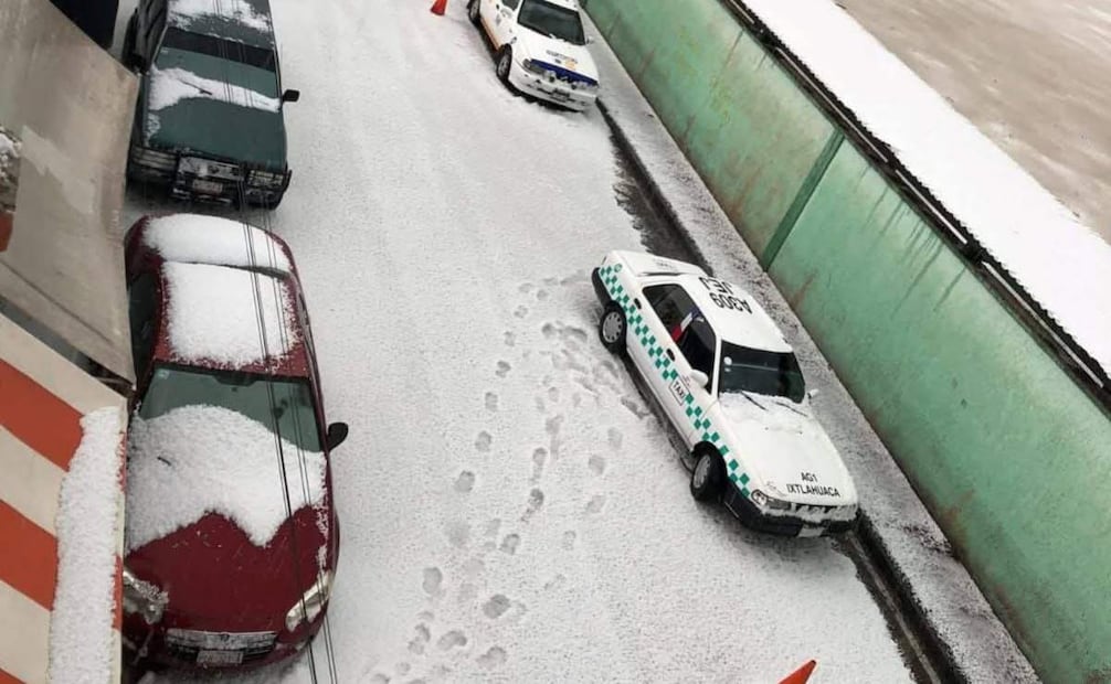 Varios puntos del municipio quedaron encharcados y con acumulación de granizo. Foto: Especial
