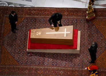 El Vaticano se prepara para multitudinario adiós al papa Francisco; Trump, Milei y Mattarella, están en primera fila