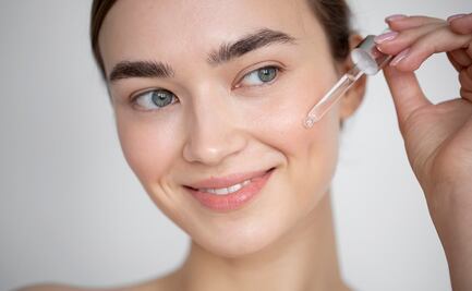 5 excelentes sueros para la piel, el cabello y las pestañas