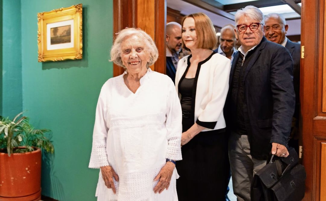Elena Poniatowska expresó su emoción por el homenaje. Foto: Hugo Salvador / EL UNIVERSAL