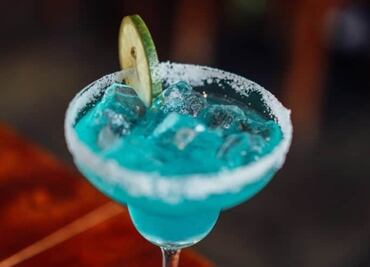 Cómo se prepara la bebida diablo azul que está de moda