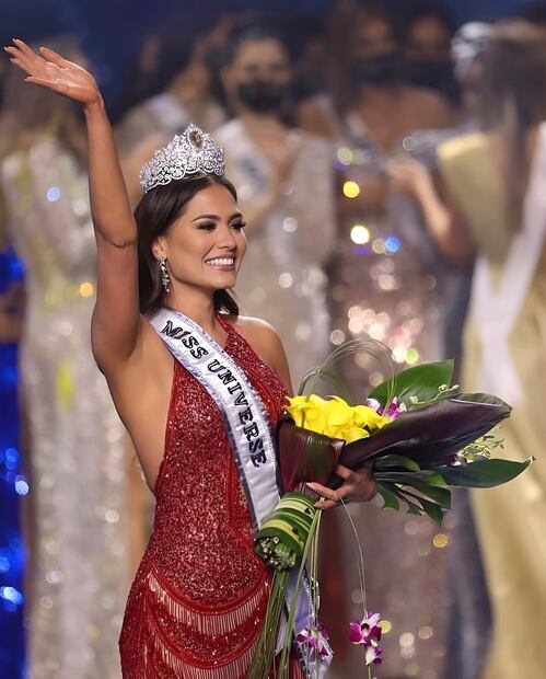 Andrea Meza ganó Miss Universo con un vestido rojo. Foto: Instagram @andreamezamx