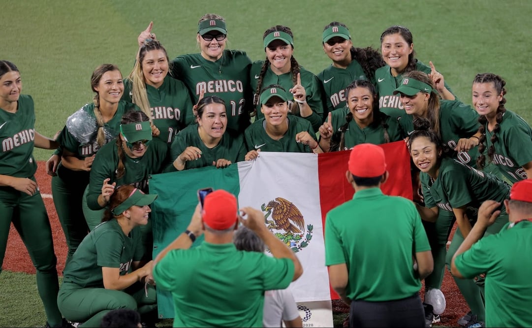 Tokio 2020: Jefe de Misión de México considera un agravio y motivo de indignación el desecho de uniformes de softbol. FOTO: AFP