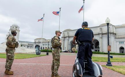 Jueza federal de Chicago bloquea temporalmente despliegue de la Guardia Nacional mientras elementos comienzan a desplegarse