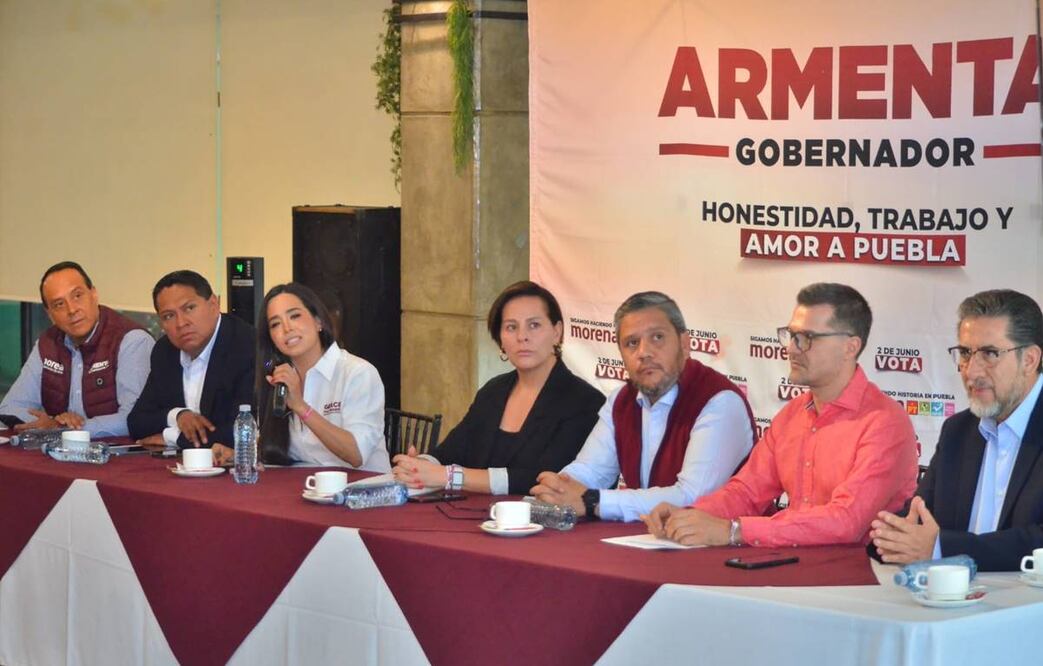 El equipo del candidato de la Magacoalición "Sigamos Haciendo Historia". Foto: Especial