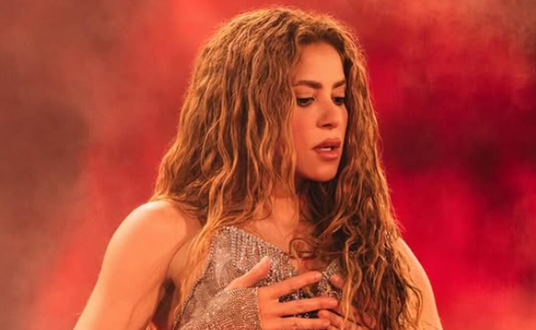 Shakira lamenta las inundaciones en Texas.