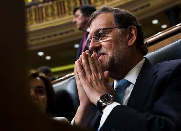 Rajoy medita respuesta a liberales