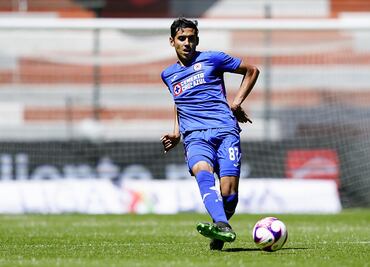 Baja de Igor Lichnovsky no nos desenfoca: Josué Reyes