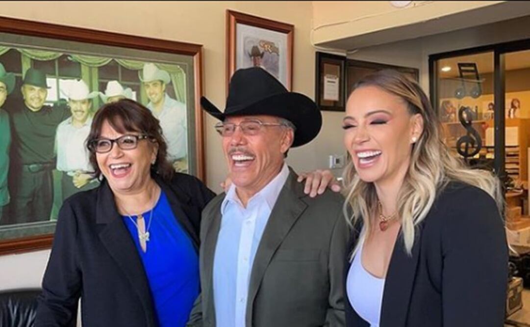 Rosa Saavedra, Pedro Rivera y su hija Rosie Rivera. Foto: Instagram. 