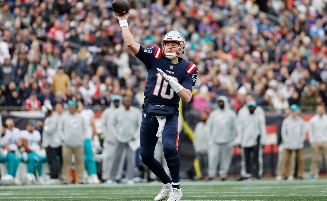 Mac Jones cerró la tarde con dos pases de anotación / Foto: AFP