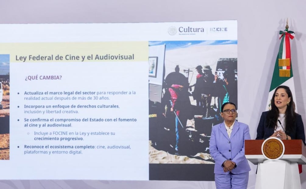 Secretaria de Cultura Claudia Curiel durante la conferencia de la presidenta Claudia Sheinbaum que encabeza este viernes la titular de la Segob Rosa Icela Rodríguez (17/04/2026). Foto: Hugo Salvador / EL UNIVERSAL