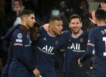 Messi y Mbappé brillan en goleada del PSG en la Champions League