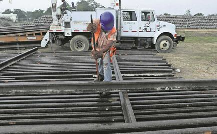 Amagan a constructora del Tren Maya con quitarle contrato