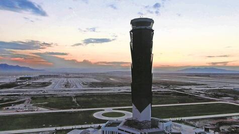 AIFA ya es el aeropuerto que más carga maneja en todo México, celebra AMLO