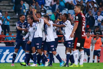 Pachuca consigue su primer triunfo de local 