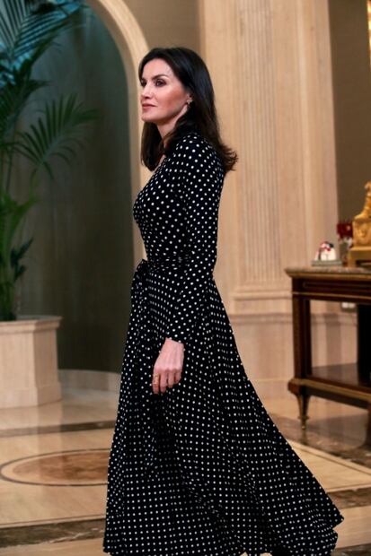 La reina Letizia tiene el vestido que le favorece a todas