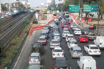 Obras colapsan la Calzada de Tlalpan, el paso es limitado