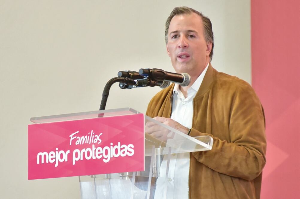 Durante un evento en el Estado de México, el secretario de Hacienda, José Antonio Meade, reconoció que hacen un cruce con información del IMSS para notificar a los adultos mayores de que tienen derecho a sus recursos (CORTESÍA)