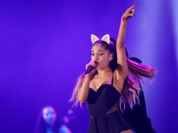 Ariana Grande suspende conciertos hasta junio