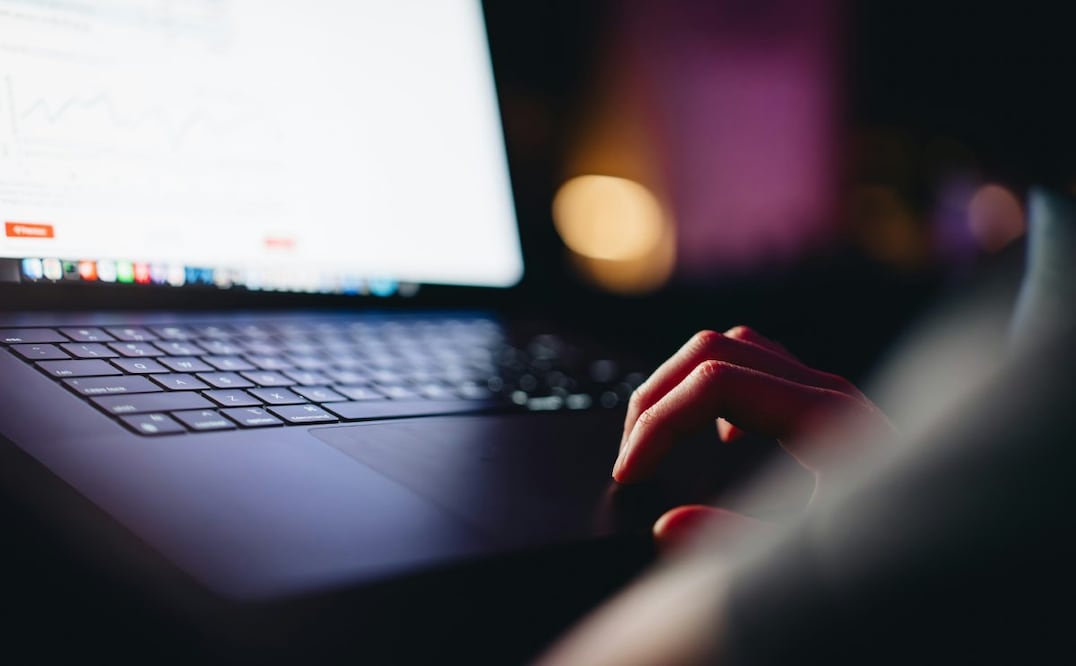 ¡Cuidado! Falsos ChatGPT y Deepseek propagan ciberataques. Imagen: Unsplash