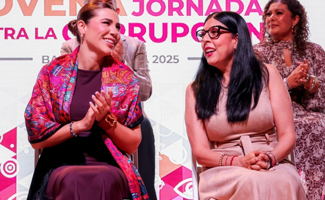 Gobernadora Marina del Pilar junto a María Gabriela Monge, titular de la Secretaría Anticorrupción y Buen Gobierno de Baja California (23/09/2025). Foto: Especial