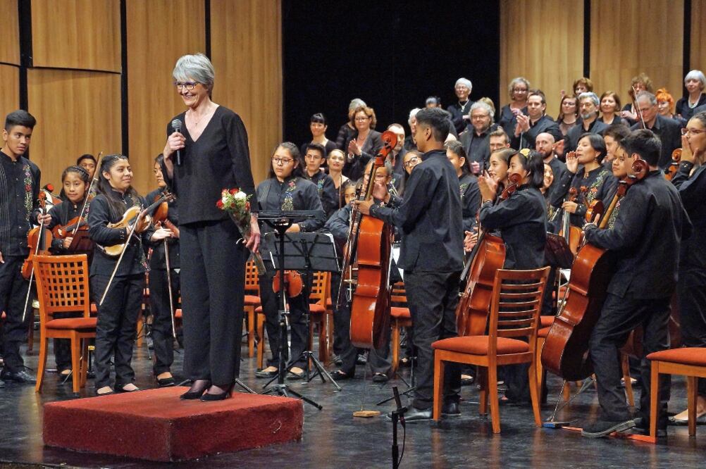 Niños y niñas de la orquesta “Santa Cecilia” ofrecieron la semana pasada recitales en la Ciudad de México y en Oaxaca. ( Edwin Hernández. EL UNIVERSAL)