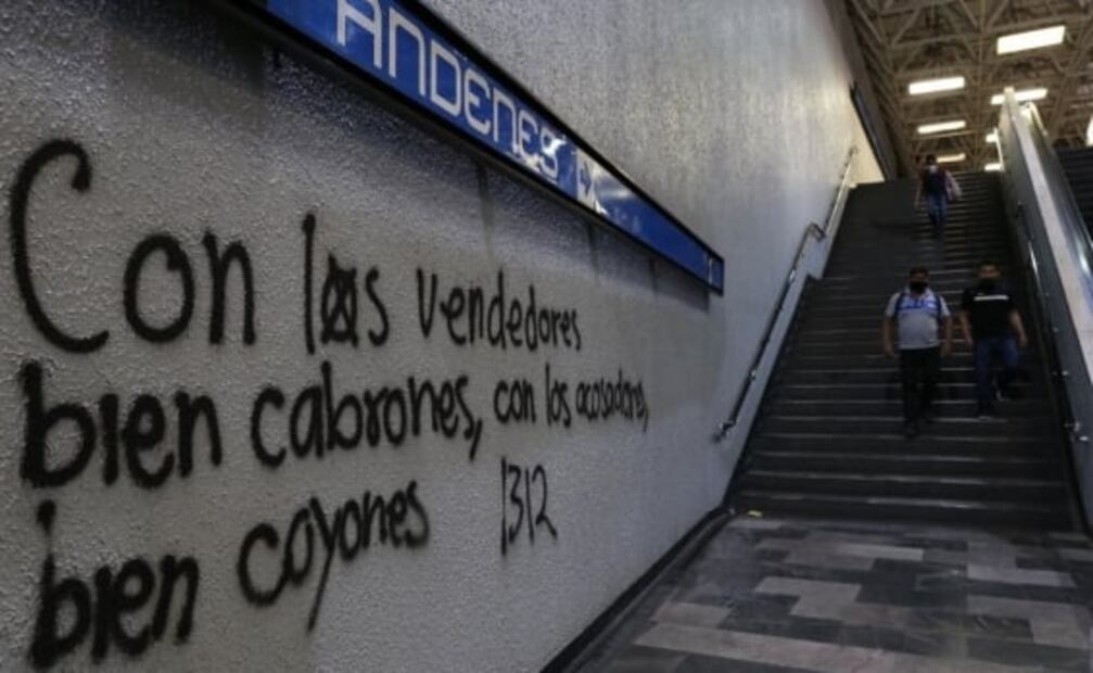 Así quedaron las estaciones del Metro Bellas Artes y Chabacano tras daños de feministas