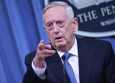 Secretario de Defensa de EU visita Afganistán