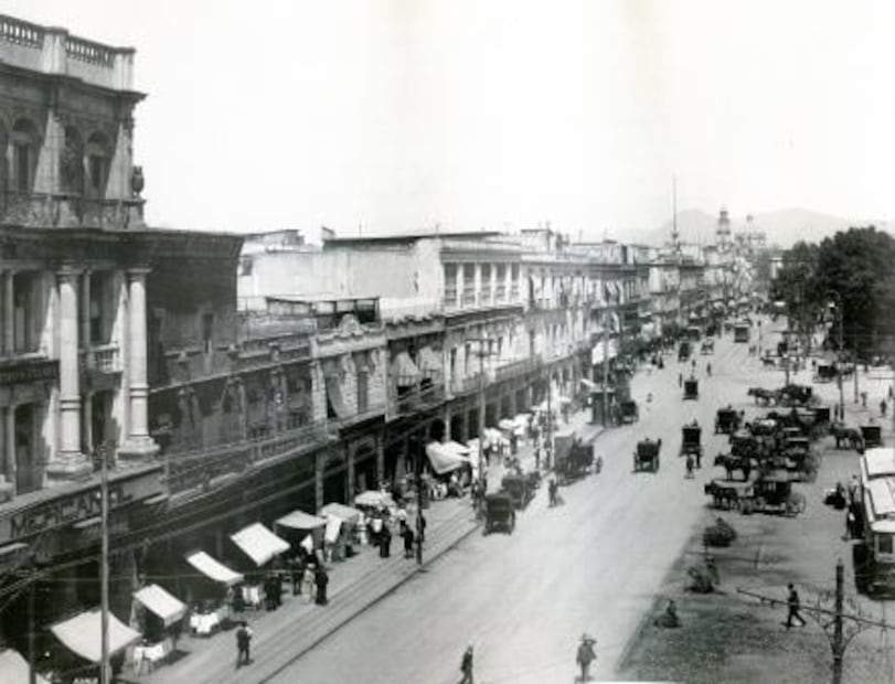 La primera fábrica mexicana de flores artificiales