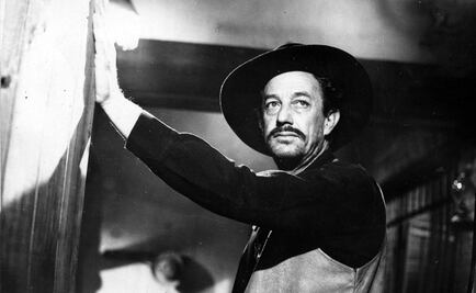 Mario Almada, una leyenda del cine de acción mexicano: Antonio De la Riva