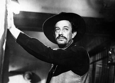 Mario Almada, una leyenda del cine de acción mexicano: Antonio De la Riva