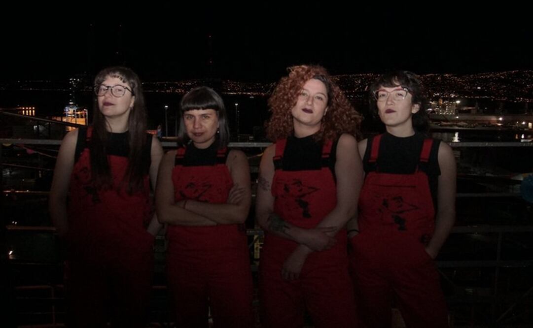 El colectivo chileno Las Tesis busca adaptar textos de autoras feministas en obras escénicas. Foto: Cortesía