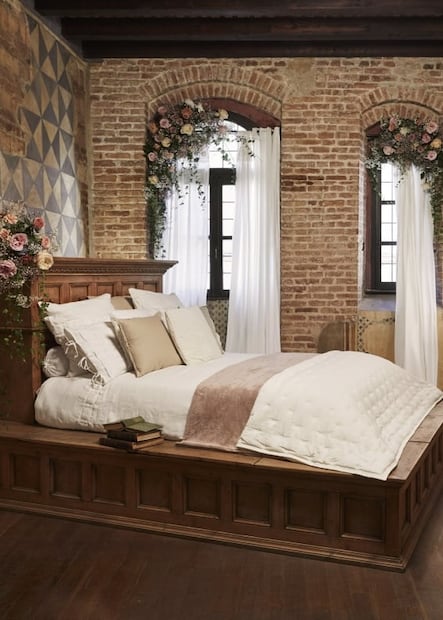 Duerme el 14 de febrero en la casa de Julieta, amor eterno de Romeo