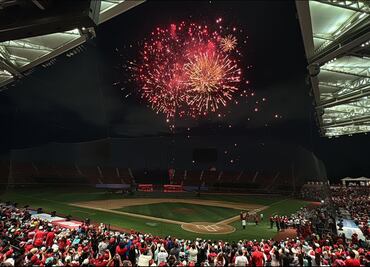 Diablos Rojos del México hace home run en la BMV; inicia listado de acciones