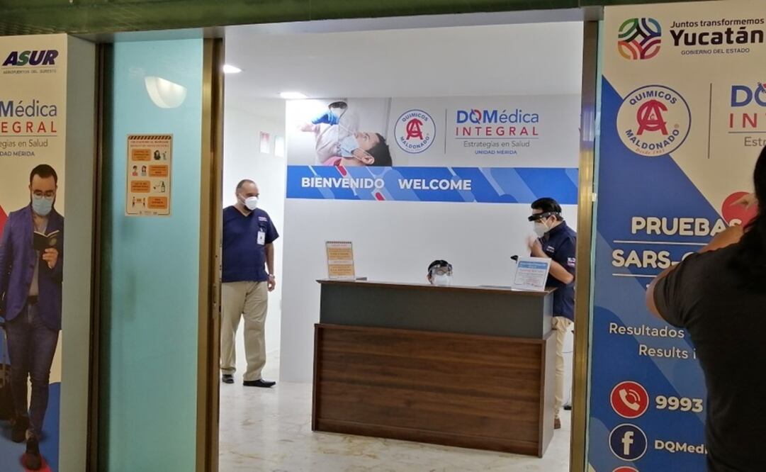 A partir de este martes ya opera un módulo en el Aeropuerto Internacional de Mérida para hacer pruebas Covid.     Foto: Especial 