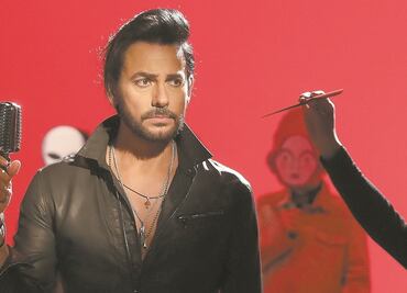 Beto Cuevas deja su zona de confort y se pone creativo