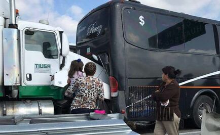 Carambola en la México-Veracruz deja 50 heridos leves