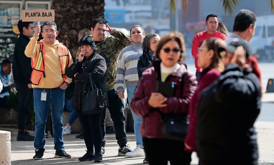 La alerta sísmica no se activó debido a la cercanía o intensidad de los microsismos registrados ayer por la mañana sin embargo, varios inmuebles fueron desalojados como medida de prevención. Foto: Juan Boites | El Universal